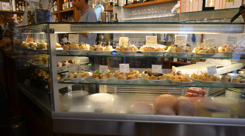 Cantinone Gia' Schiavi How to Eat Like a Local Where to Find the Best Cicchetti in Venice Local Tapas