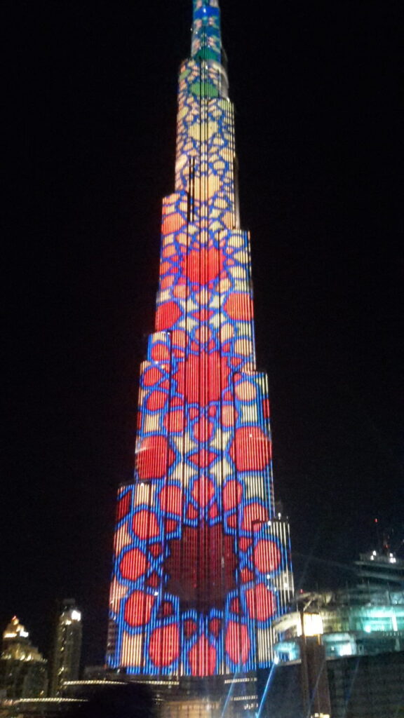 Burj Khalifa Light Show Dubai Mall UAE 20161211_221614