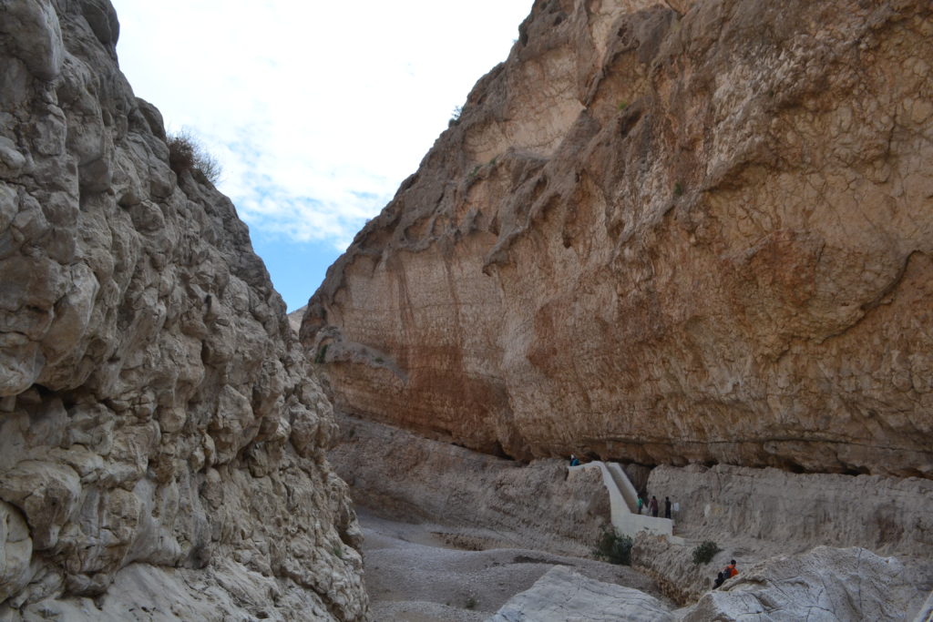 Cave at Wadi Khalid, Oman R