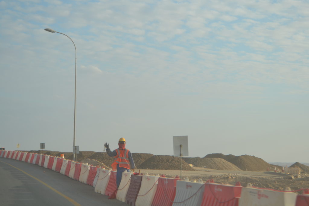 Endless Entertainment Fake Construction Worker Top Reasons Road Trip Oman DSC_0464