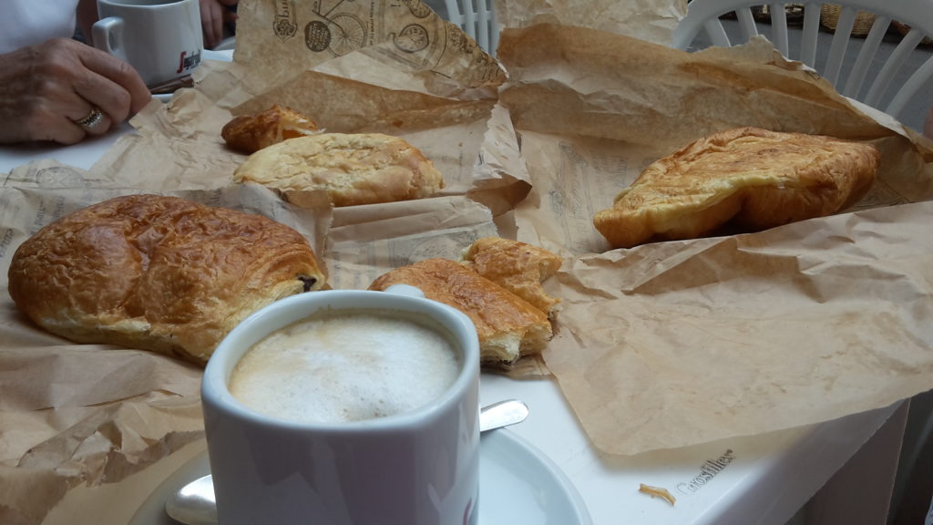 Market Breakfast Celebrating July 4th Abroad small town France 20150705_094445