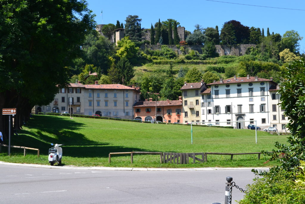 Featured Walking to the Citta' Alta How to Spend One Day in Bergamo Italy DSC_0348