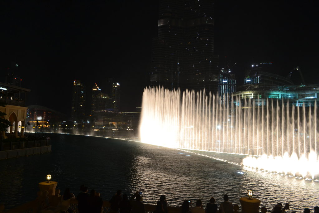 Dubai Fountain Dubai Mall UAE Best Light Shows Around the World DSC_0064