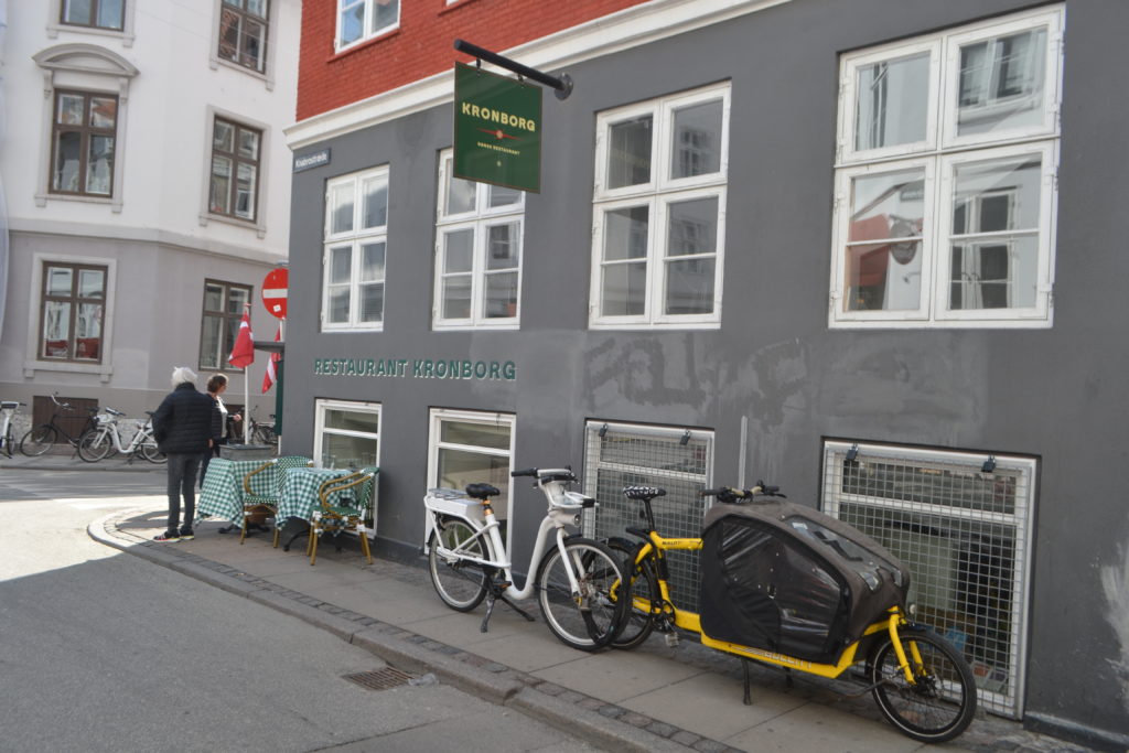 Restaurant Kronburg Foodie Travel – Top Thing to Eat in Copenhagen, Denmark -Smørrebrød DSC_0630